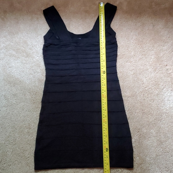 Bundle of 2 mini dresses - Picture 11 of 11